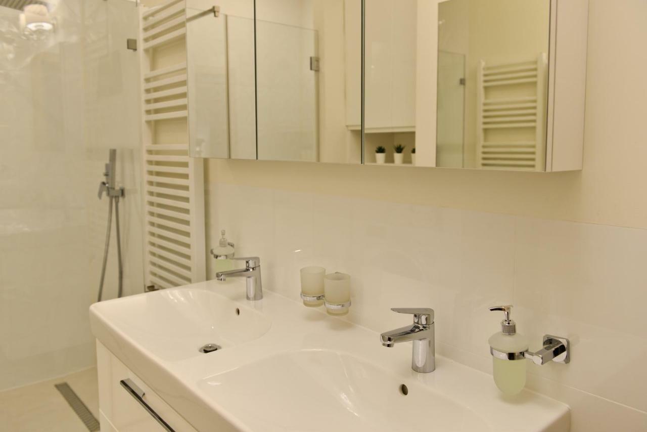 La Gioia Elegant Spacious Apartment Kraków Eksteriør billede